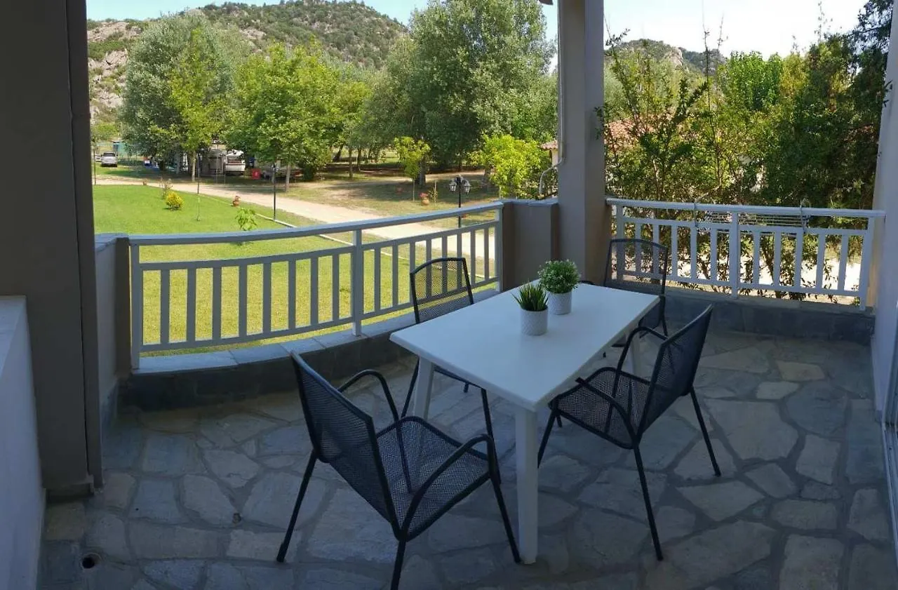 Camping Linaraki Apartments & Bungalows Szikiá