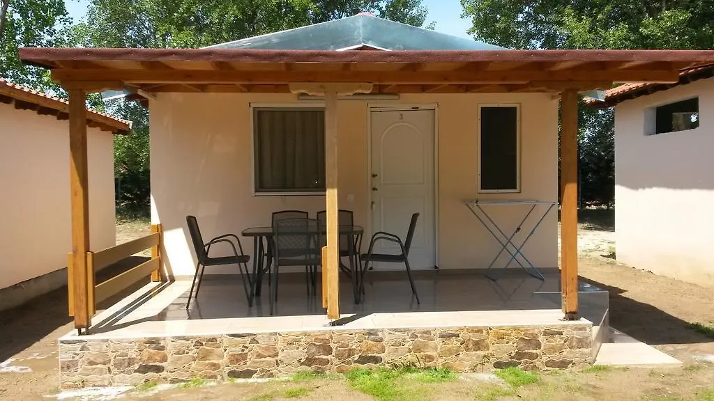 Camping Linaraki Apartments & Bungalows Szikiá Kemping