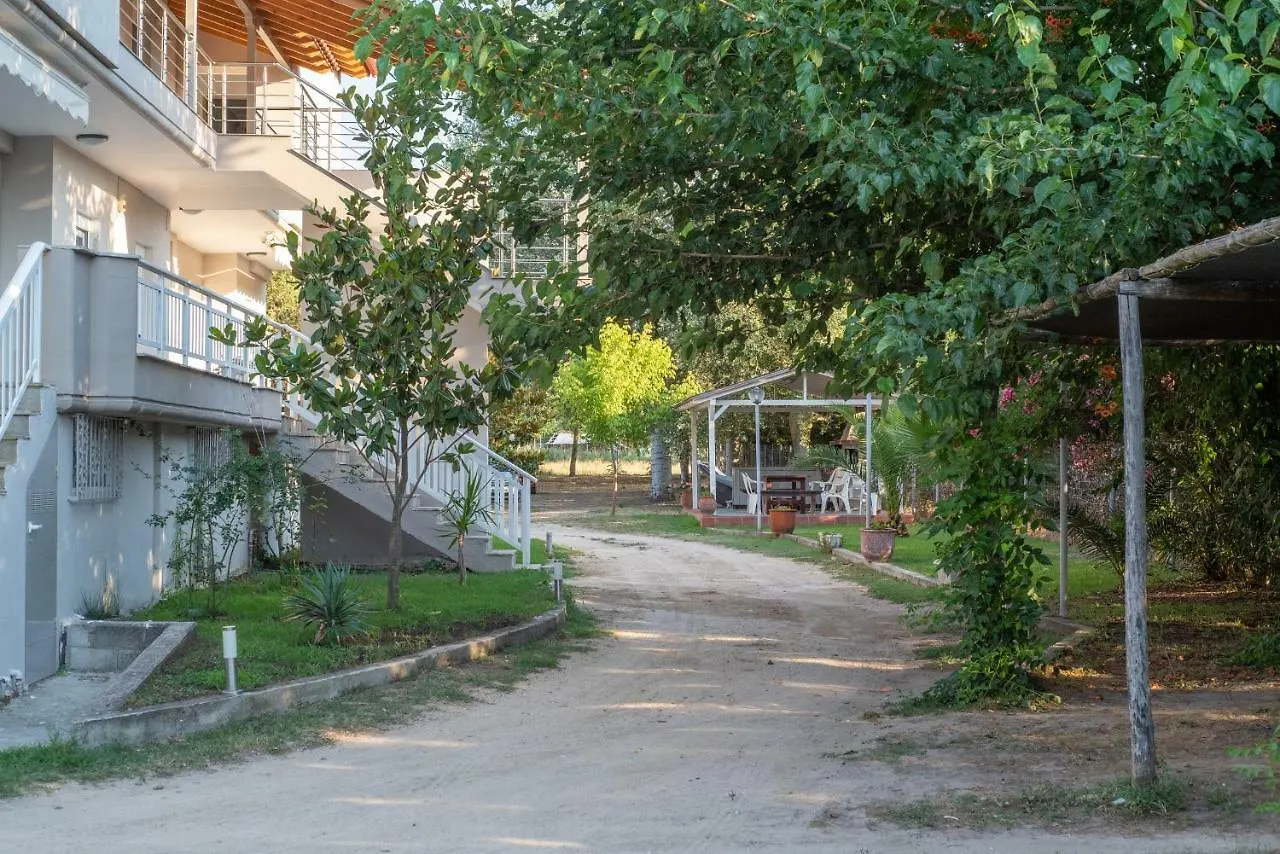 Camping Linaraki Apartments & Bungalows Szikiá 0*,  Görögország