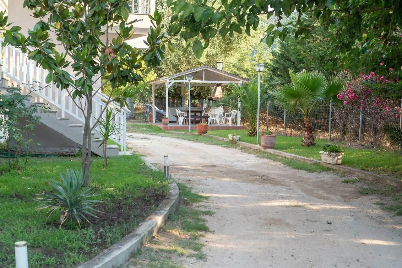 Camping Linaraki Apartments & Bungalows Szikiá