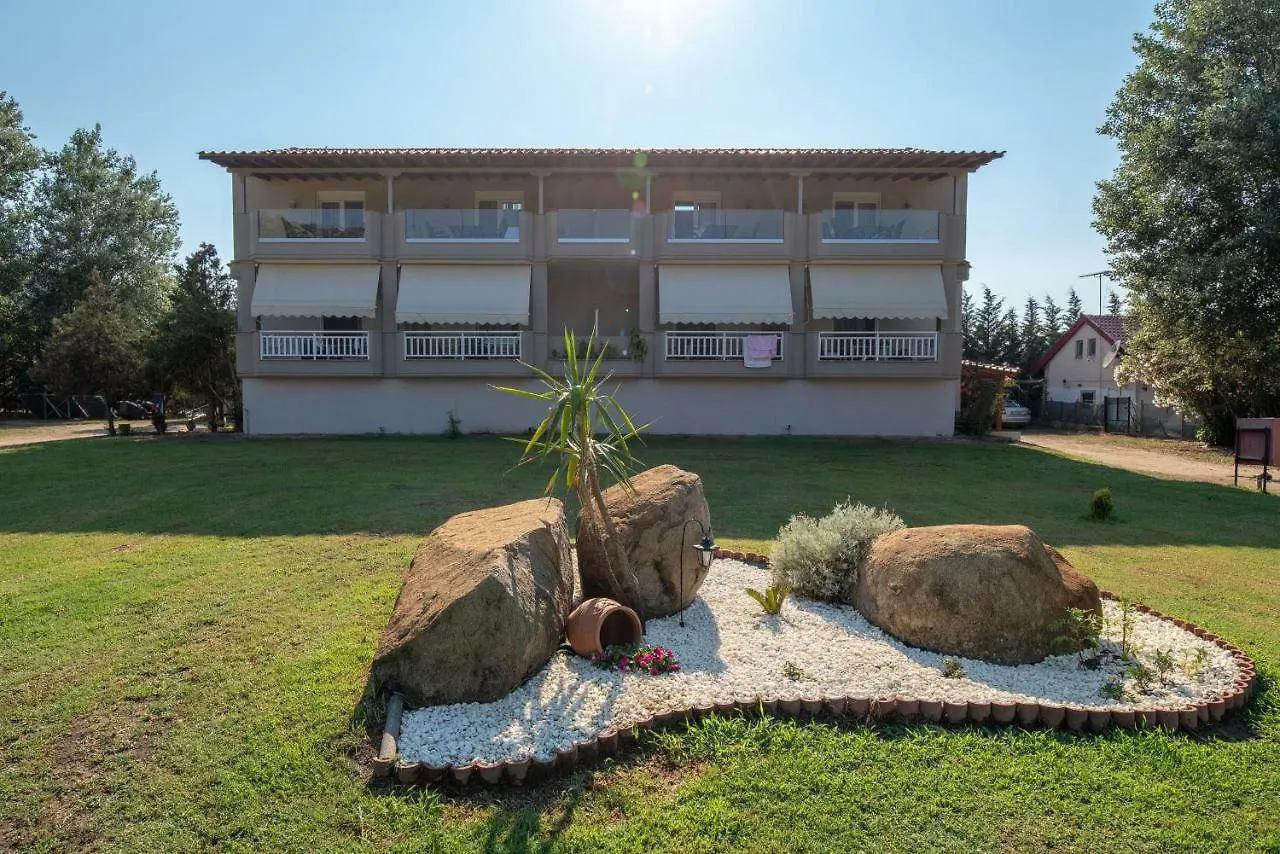 Camping Linaraki Apartments & Bungalows Szikiá