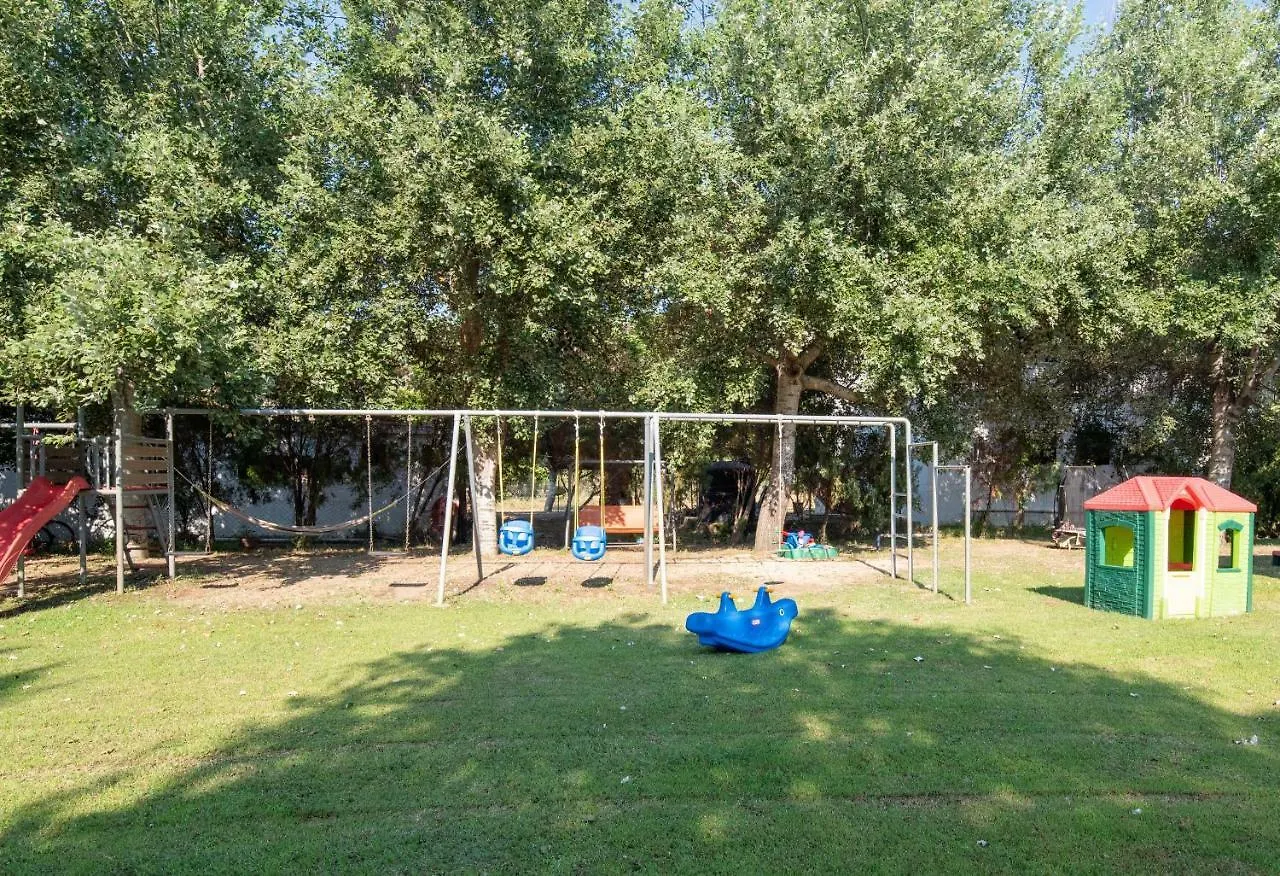 Camping Linaraki Apartments & Bungalows Szikiá